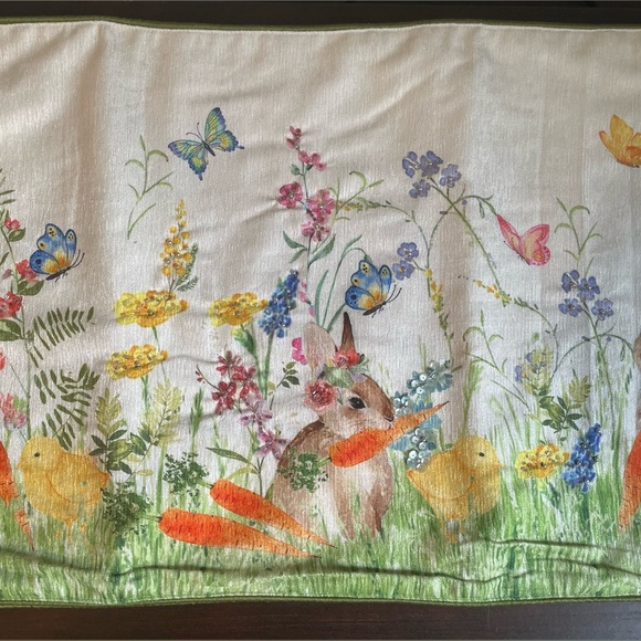 Easter bunnny spring table runner - Picture 3 of 4